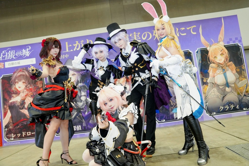 Silver Palace — Summer Comiket Cosplayer Campaign
